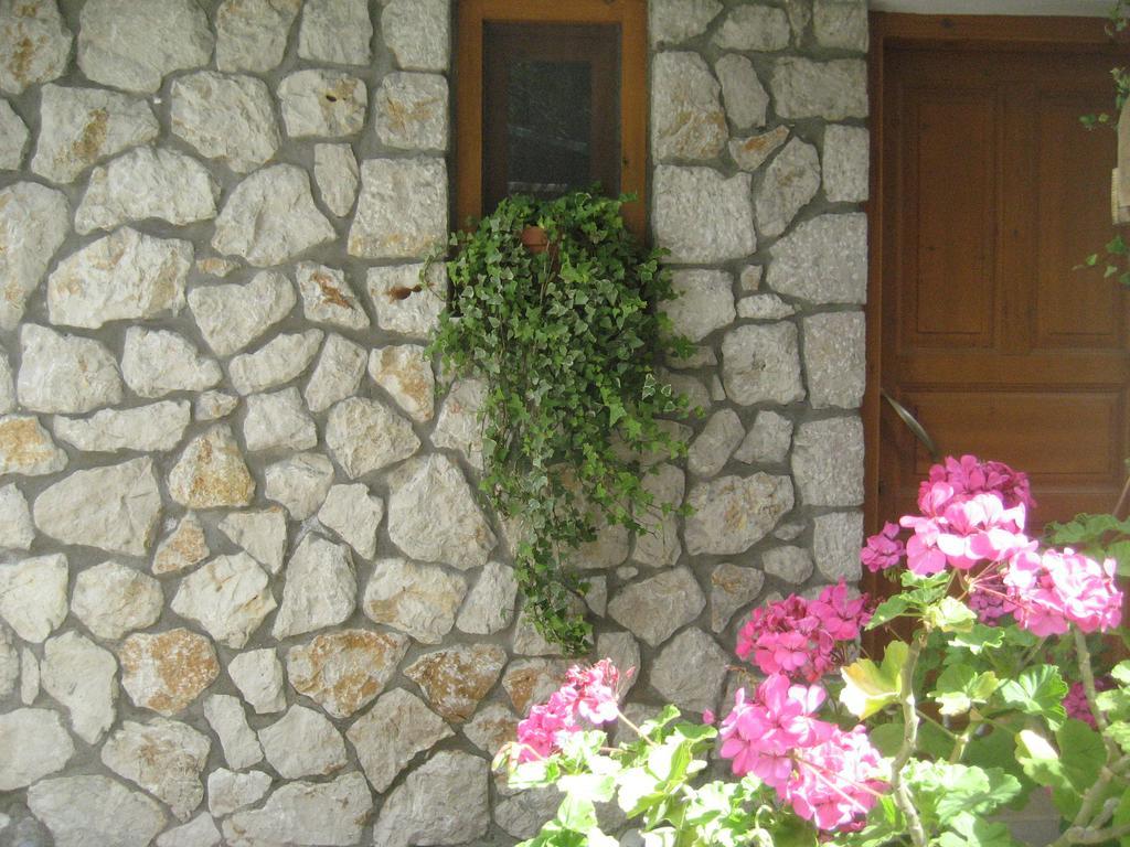 Villa Christianna Studios Áyios Nikítas 외부 사진